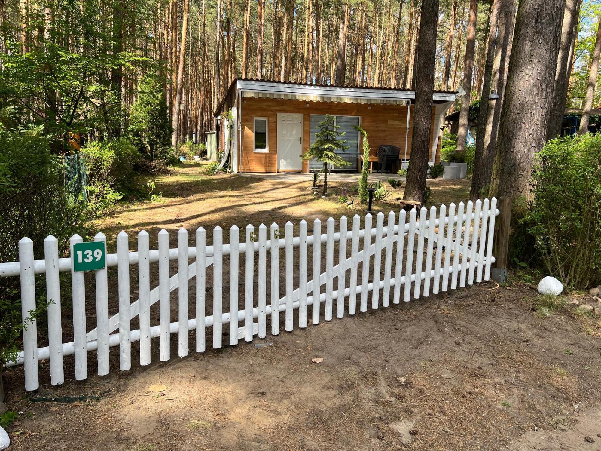 Idyllischer Bungalow Am Badesee Apartment Reuthen Exterior photo